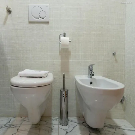 B21 - Central Downtown Apartment! Apartamento